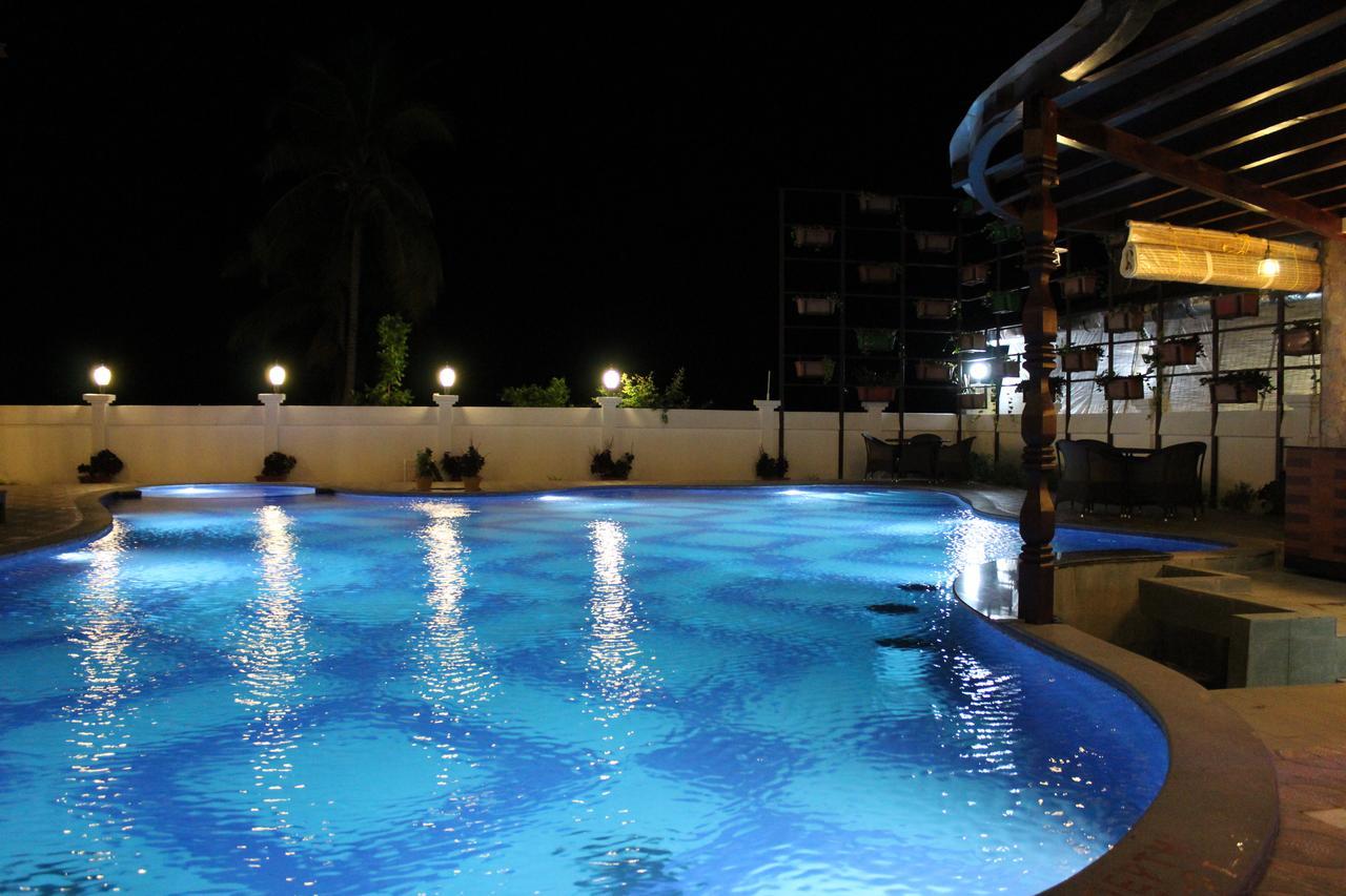 Symphony Summer Sands Beach Resort And Spa Ram Nagar Exterior photo