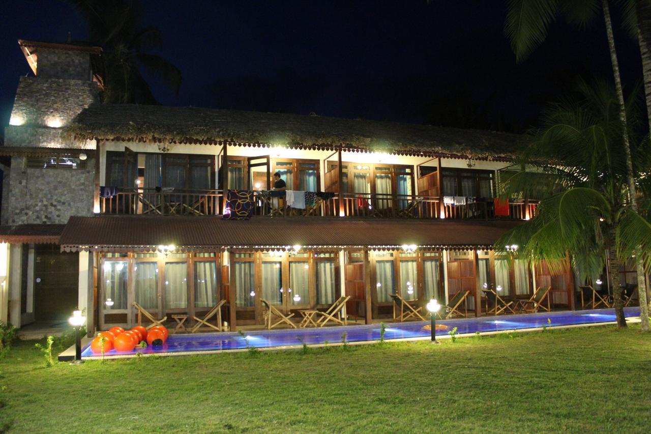 Symphony Summer Sands Beach Resort And Spa Ram Nagar Exterior photo