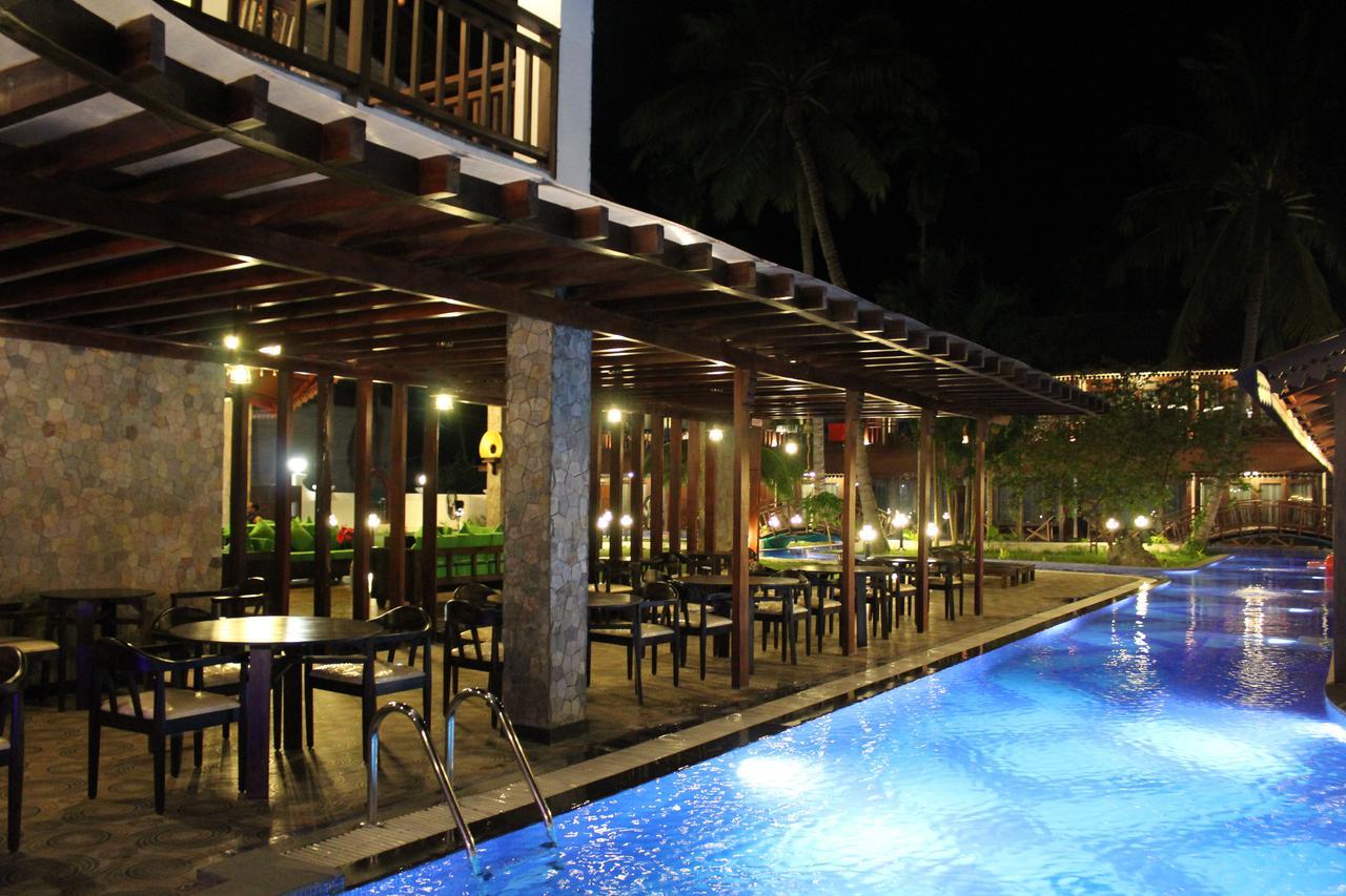 Symphony Summer Sands Beach Resort And Spa Ram Nagar Exterior photo