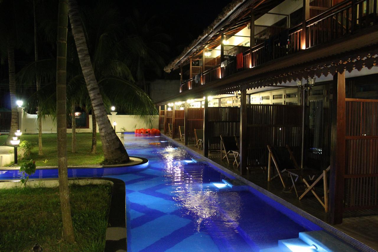 Symphony Summer Sands Beach Resort And Spa Ram Nagar Exterior photo