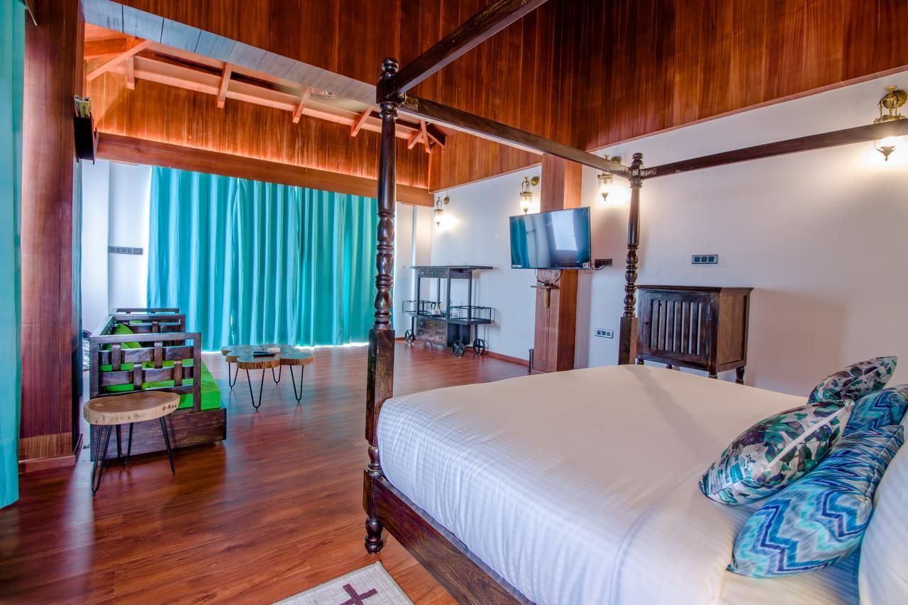 Symphony Summer Sands Beach Resort And Spa Ram Nagar Exterior photo
